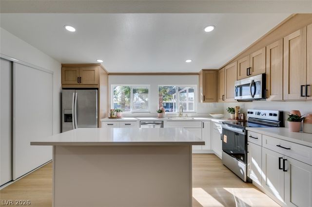 1914 La Vante Avenue, Las Vegas, NV 89169