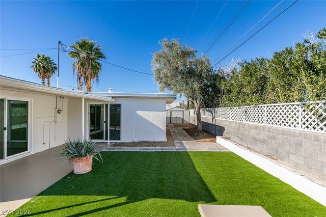 1914 La Vante Avenue, Las Vegas, NV 89169