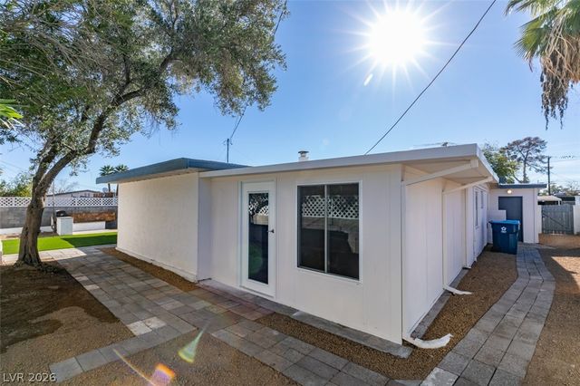 1914 La Vante Avenue, Las Vegas, NV 89169