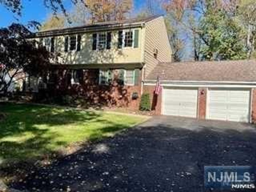 81 Prospect Street 2, Paramus, NJ 07652