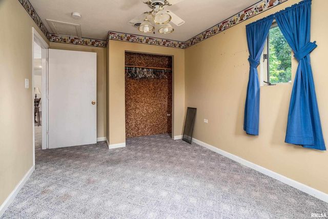 5378 CENTER Street, Mulkeytown, IL 62865