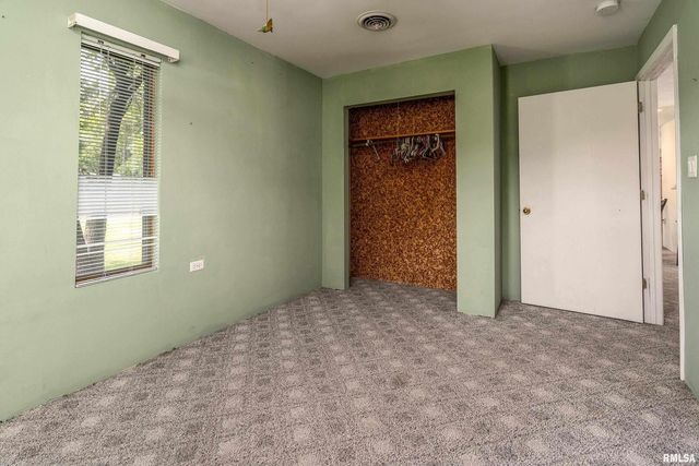 5378 CENTER Street, Mulkeytown, IL 62865