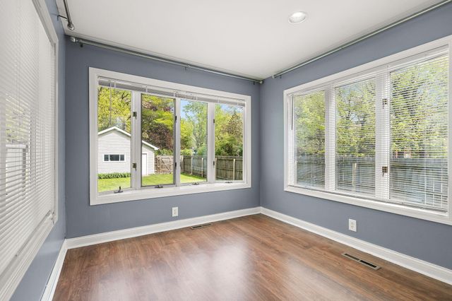8549 Greenwood Avenue, Munster, IN 46321