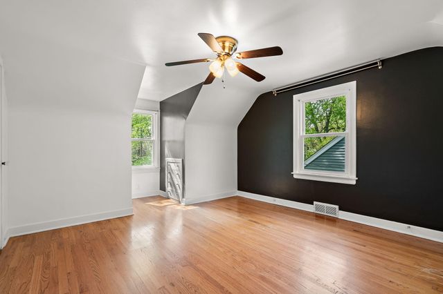 8549 Greenwood Avenue, Munster, IN 46321