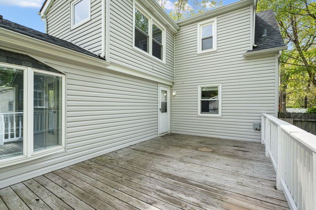 8549 Greenwood Avenue, Munster, IN 46321