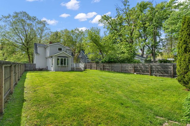 8549 Greenwood Avenue, Munster, IN 46321
