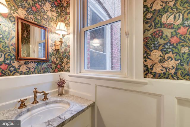 162 TENNESSEE AVE NE, Washington, DC 20002