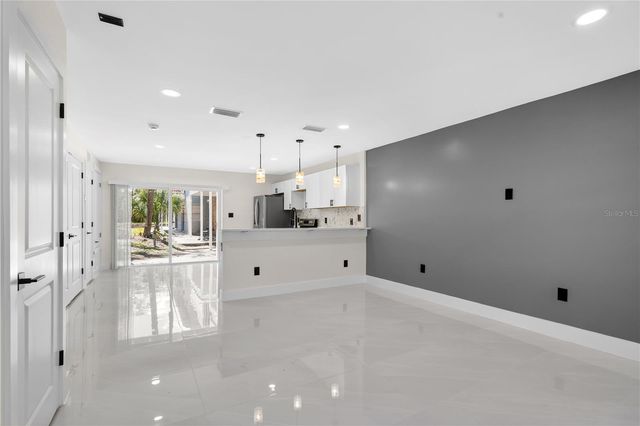 7300 DANIEL WEBSTER DRIVE M7, Winter Park, FL 32792