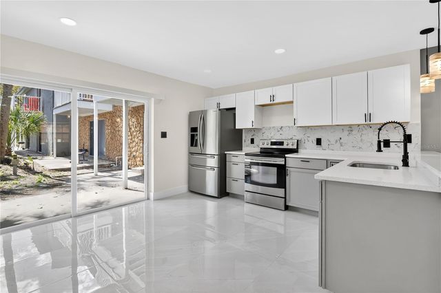 7300 DANIEL WEBSTER DRIVE M7, Winter Park, FL 32792