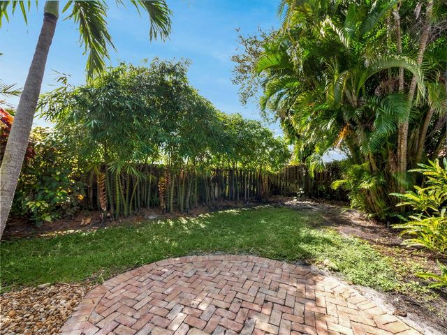 52 Birch Place, Tequesta, FL 33469