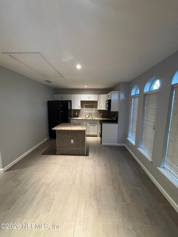86005 MAPLE LEAF Place, Yulee, FL 32097