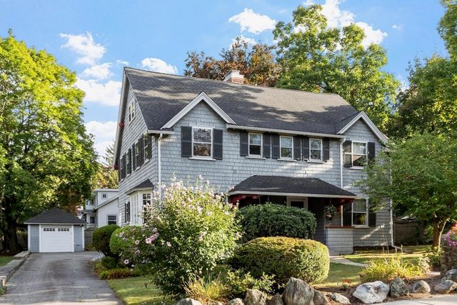 124 Prescott St, Reading, MA 01867