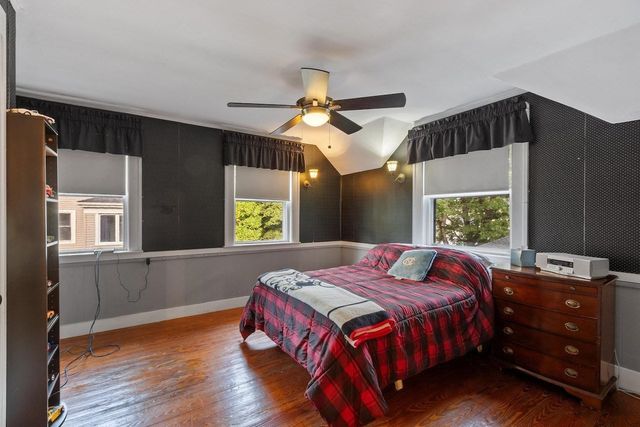 124 Prescott St, Reading, MA 01867