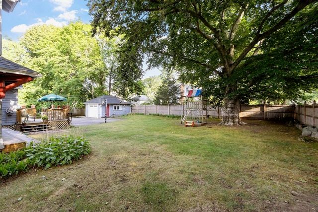 124 Prescott St, Reading, MA 01867