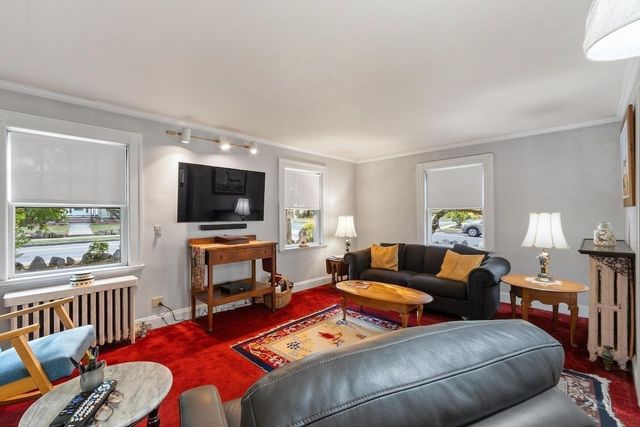 124 Prescott St, Reading, MA 01867