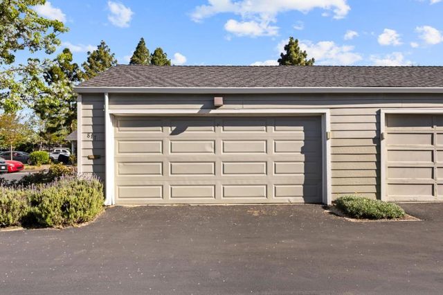 817 Peary Lane, Foster City, CA 94404