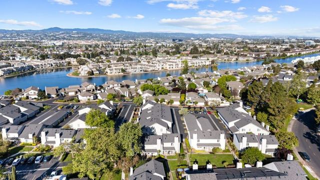 817 Peary Lane, Foster City, CA 94404