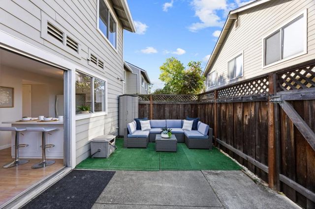 817 Peary Lane, Foster City, CA 94404