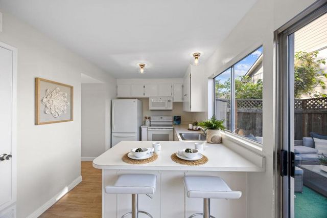 817 Peary Lane, Foster City, CA 94404