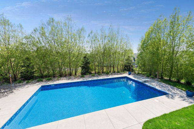 1113 Prairie View Lane, Waconia, MN 55387