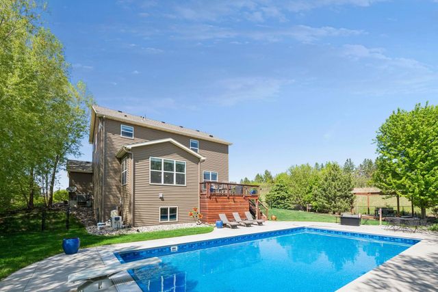 1113 Prairie View Lane, Waconia, MN 55387