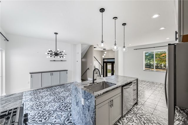 5237 Virginia Road, Hermitage, PA 16148