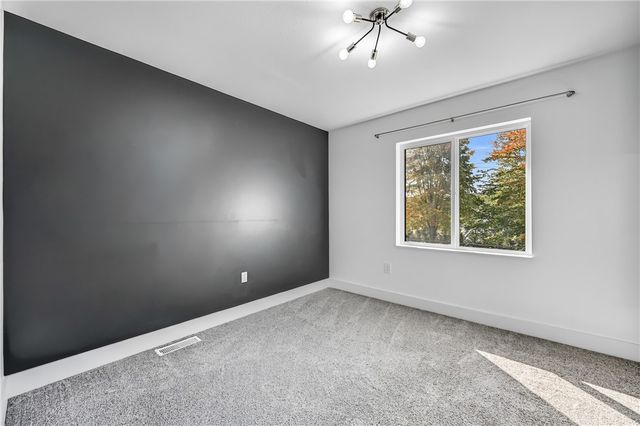 5237 Virginia Road, Hermitage, PA 16148