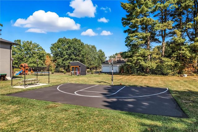 5237 Virginia Road, Hermitage, PA 16148