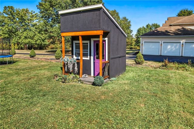 5237 Virginia Road, Hermitage, PA 16148