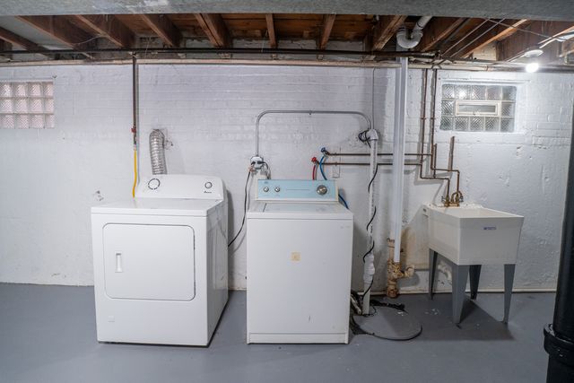 12618 S Justine Street, Calumet Park, IL 60827