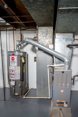 12618 S Justine Street, Calumet Park, IL 60827