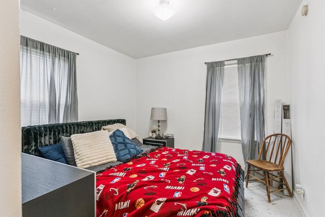 918-920 W 4th Street, Waterloo, IA 50702