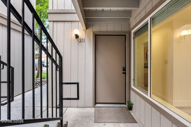 3935 Clear Acre Lane APT 211, Reno, NV 89512