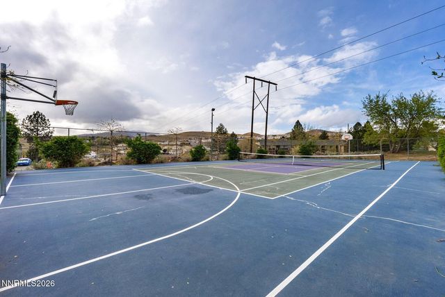 3935 Clear Acre Lane APT 211, Reno, NV 89512
