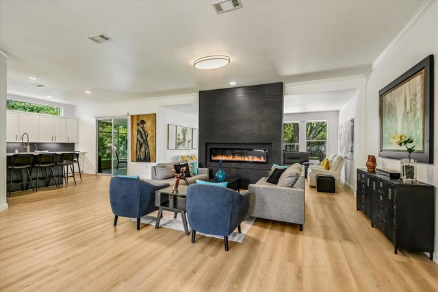 105 Stetson CIR, Georgetown, TX 78633