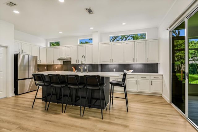 105 Stetson CIR, Georgetown, TX 78633