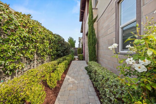 3081 Cityscape Walk, Sacramento, CA 95833