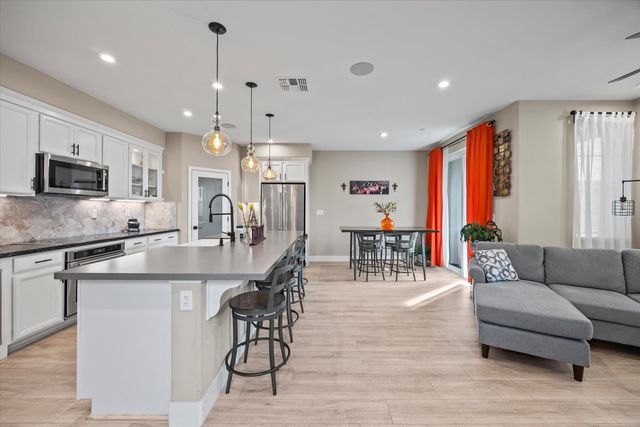 3081 Cityscape Walk, Sacramento, CA 95833