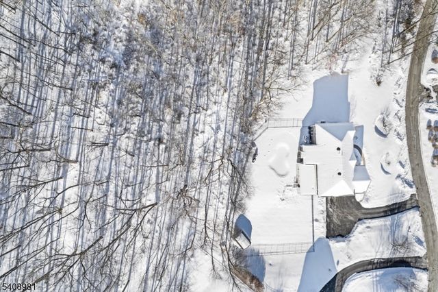 2 Liberty Trail, Andover Twp., NJ 07860