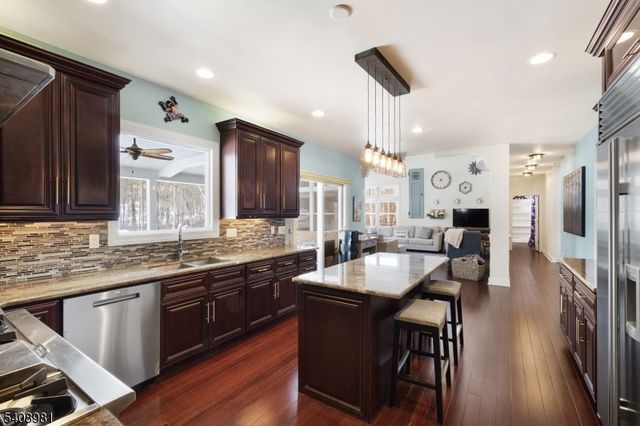 2 Liberty Trail, Andover Twp., NJ 07860