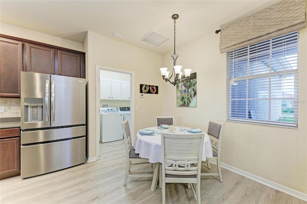 Image 20 of property listing at 220 RIVER ENCLAVE COURT, Bradenton, FL 34212