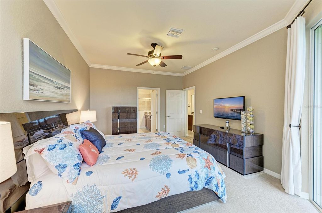 Image 27 of property listing at 220 RIVER ENCLAVE COURT, Bradenton, FL 34212