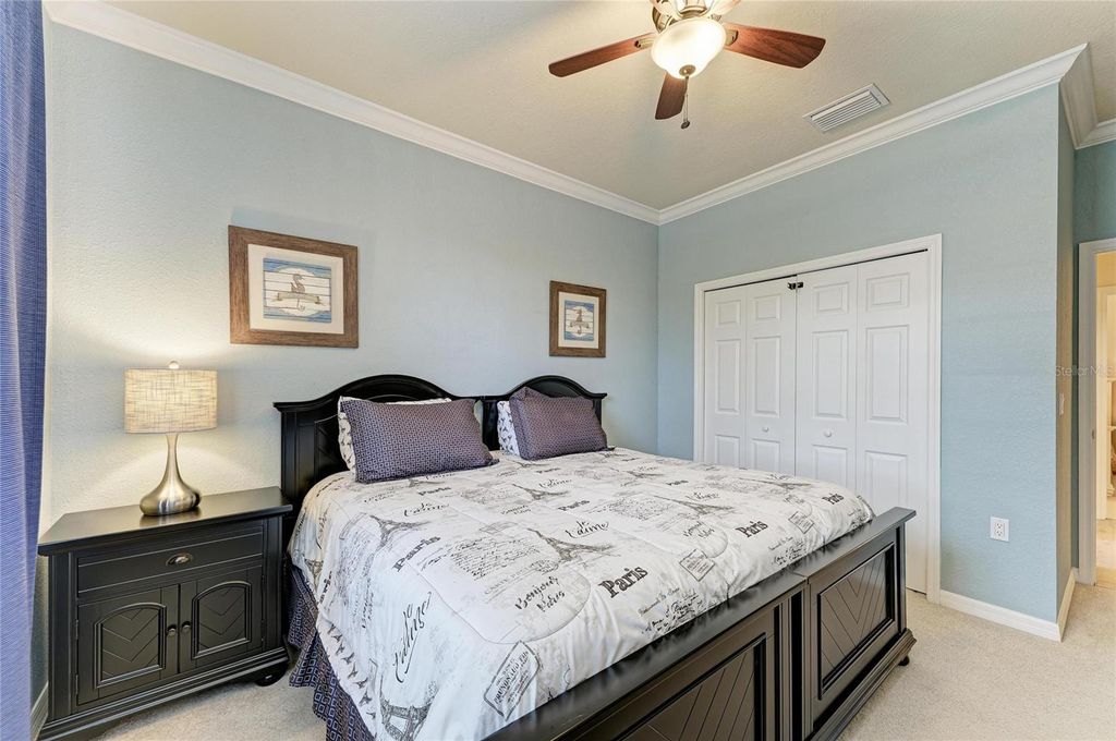 Image 33 of property listing at 220 RIVER ENCLAVE COURT, Bradenton, FL 34212