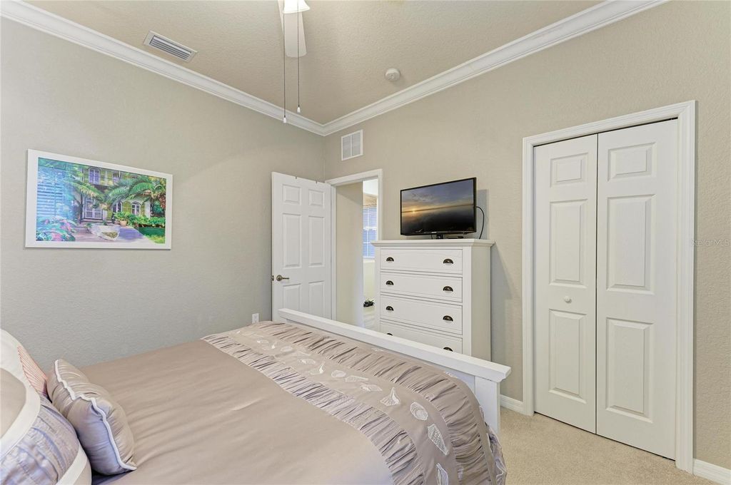 Image 38 of property listing at 220 RIVER ENCLAVE COURT, Bradenton, FL 34212