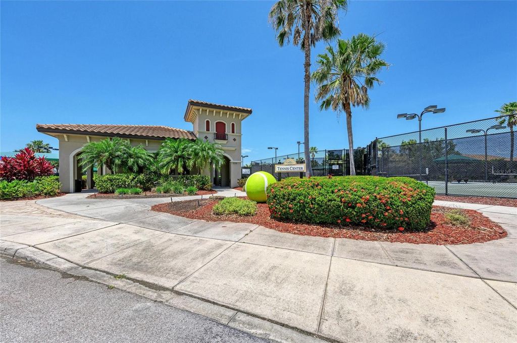 Image 71 of property listing at 220 RIVER ENCLAVE COURT, Bradenton, FL 34212