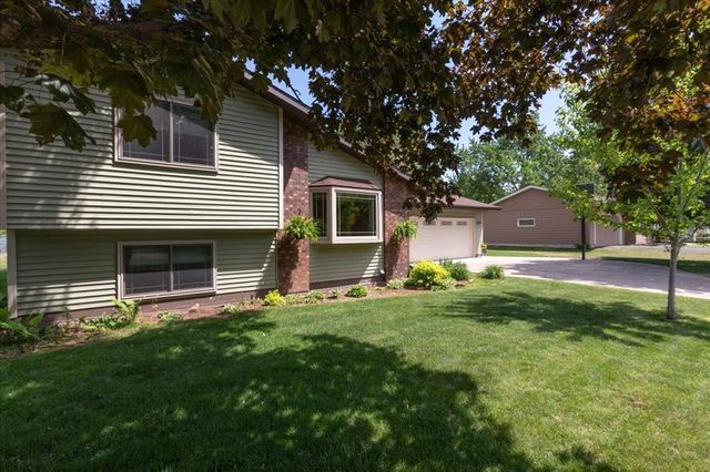 2921 Saturn Avenue, Eau Claire, WI 54703