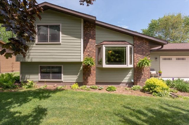 2921 Saturn Avenue, Eau Claire, WI 54703