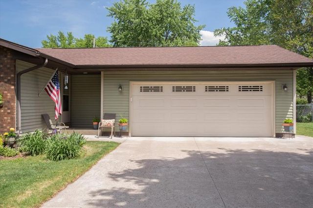 2921 Saturn Avenue, Eau Claire, WI 54703