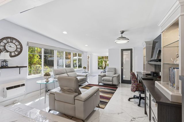 2624 NE 30th Street, Fort Lauderdale, FL 33306