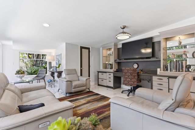 2624 NE 30th Street, Fort Lauderdale, FL 33306